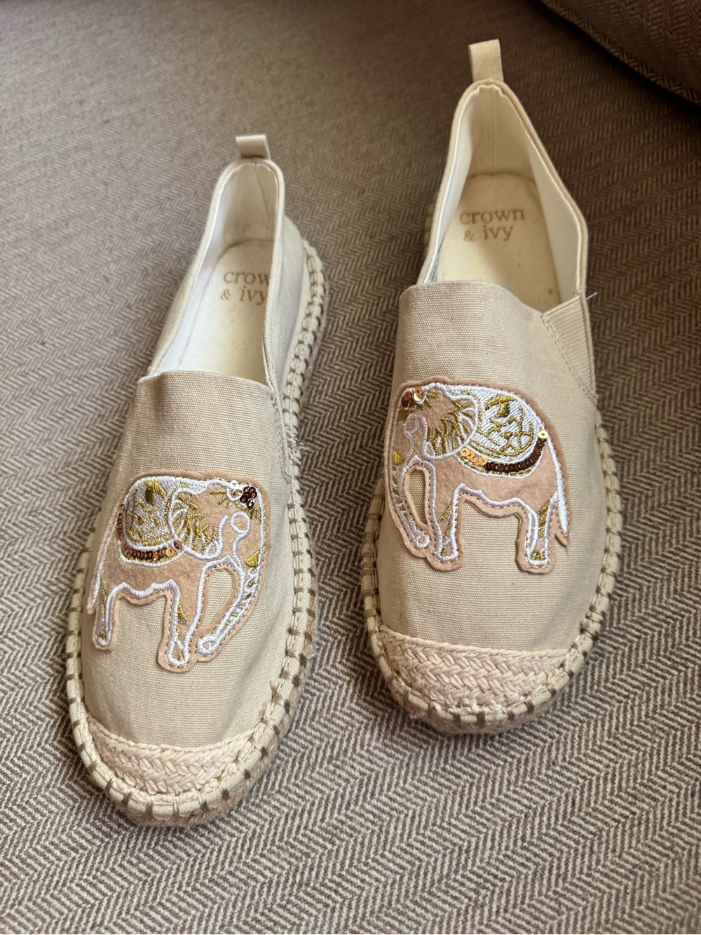 Crown & Ivy “Skylar”  Elephant Canvas Espadrille Loafers in Natural/Ivory - 8.5 - Picture 4 of 12